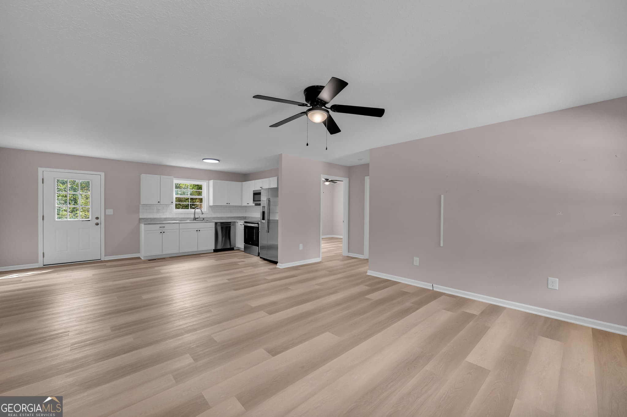3 bedroom, 2 bathroom, 1,232 sq ft single family residence for sale at 1994 Tower Road, Martin, GA 30557 — photo 6