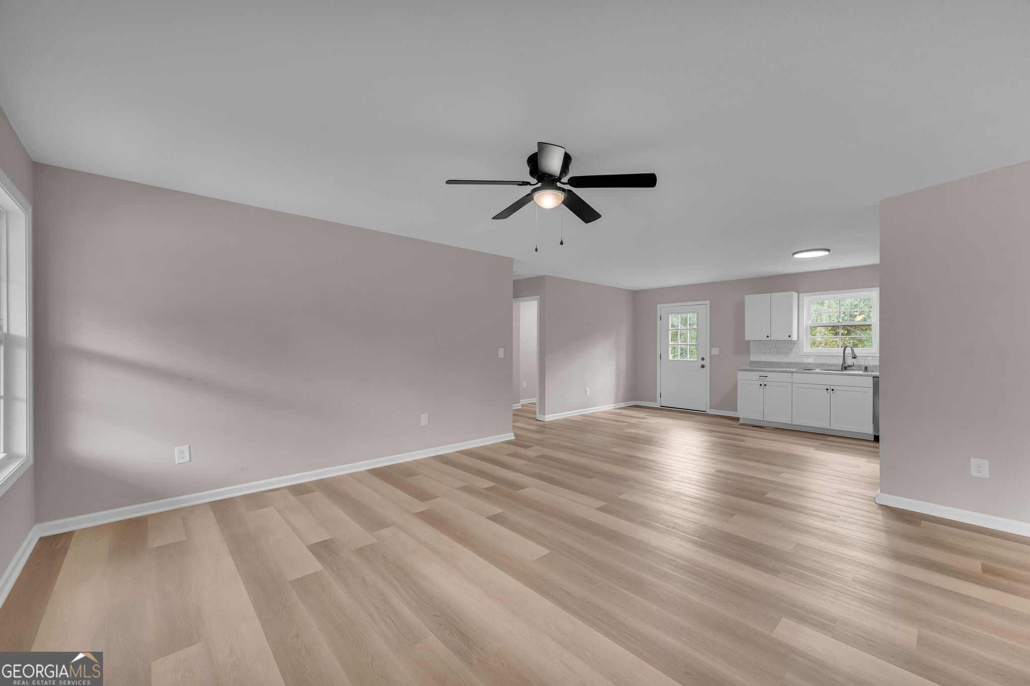 3 bedroom, 2 bathroom, 1,232 sq ft single family residence for sale at 1994 Tower Road, Martin, GA 30557 — photo 7