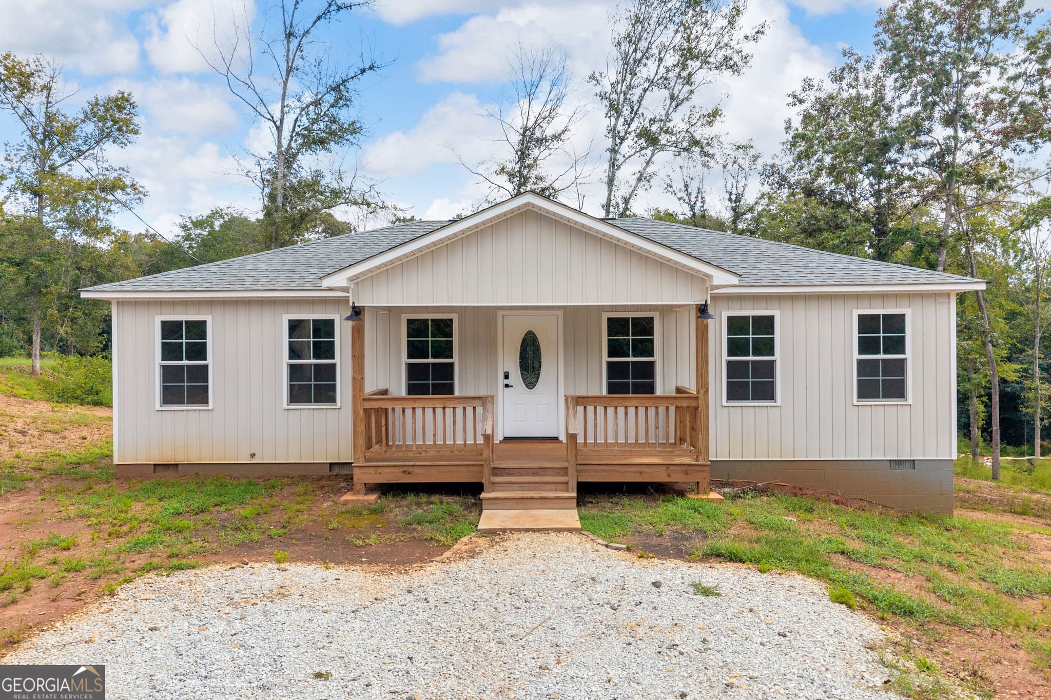3 bedroom, 2 bathroom, 1,232 sq ft single family residence for sale at 1994 Tower Road, Martin, GA 30557