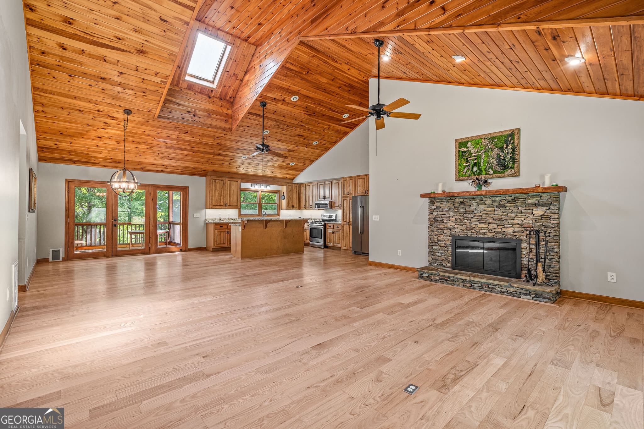 4 bedroom, 4 bathroom, 3,336 sq ft single family residence for sale at 56 Napoleon Lane, Tiger, GA 30576 — photo 3