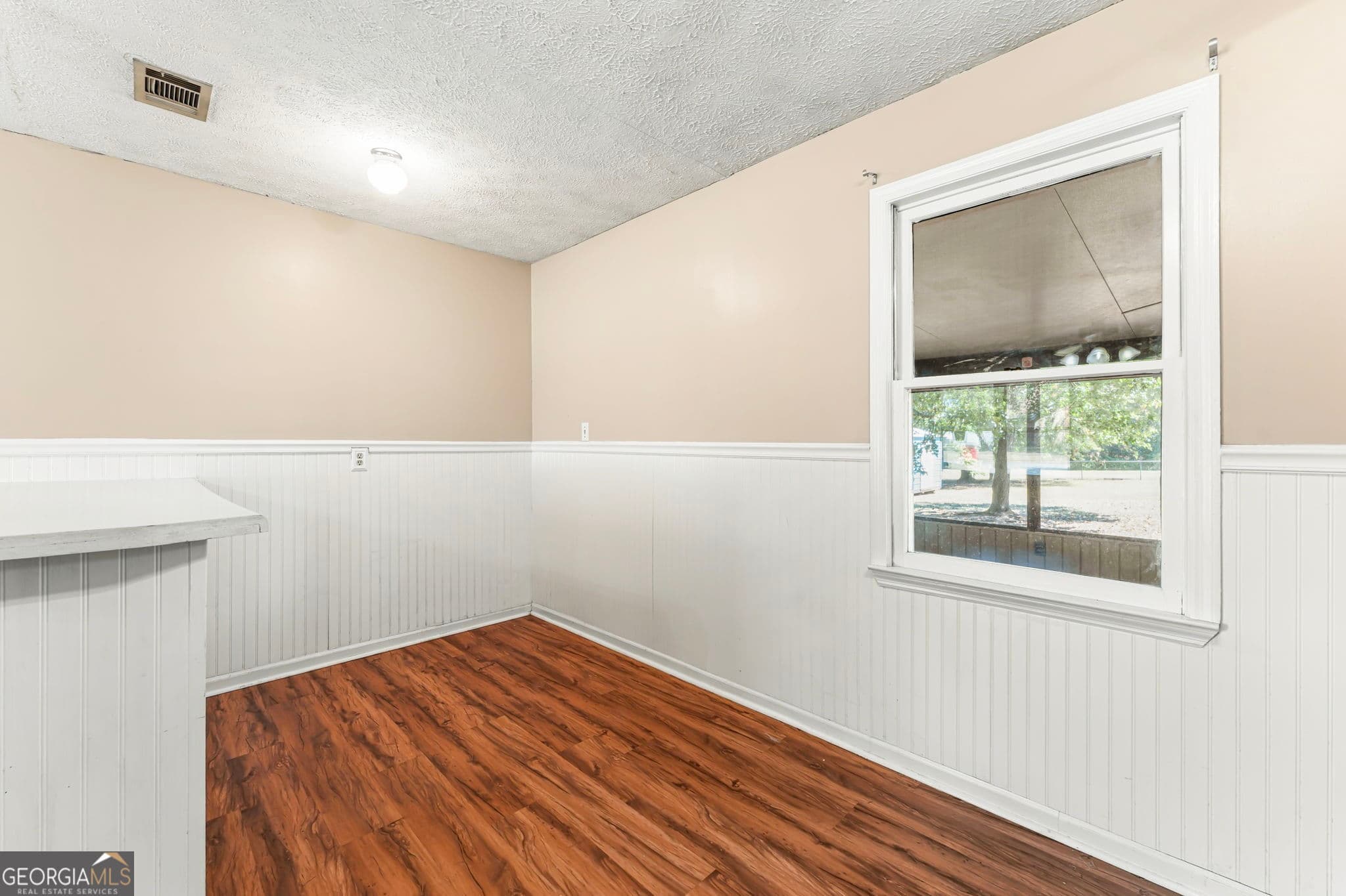 3 bedroom, 2 bathroom, 1,148 sq ft single family residence under contract at 108 Shannon Lane, Centerville, GA 31028 — photo 9