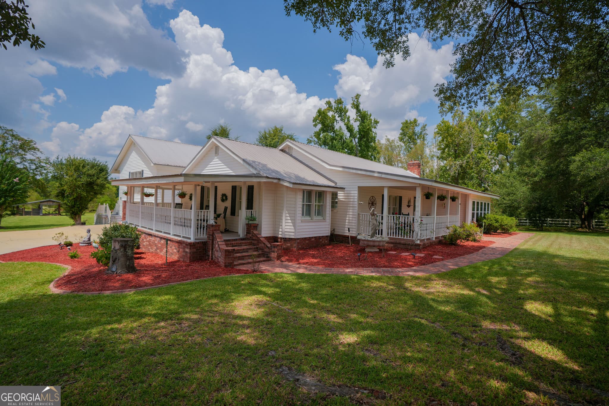 5 bedroom, 3 bathroom, 3,650 sq ft single family residence for sale at 1833 Tom Odum Road, Vidalia, GA 30474