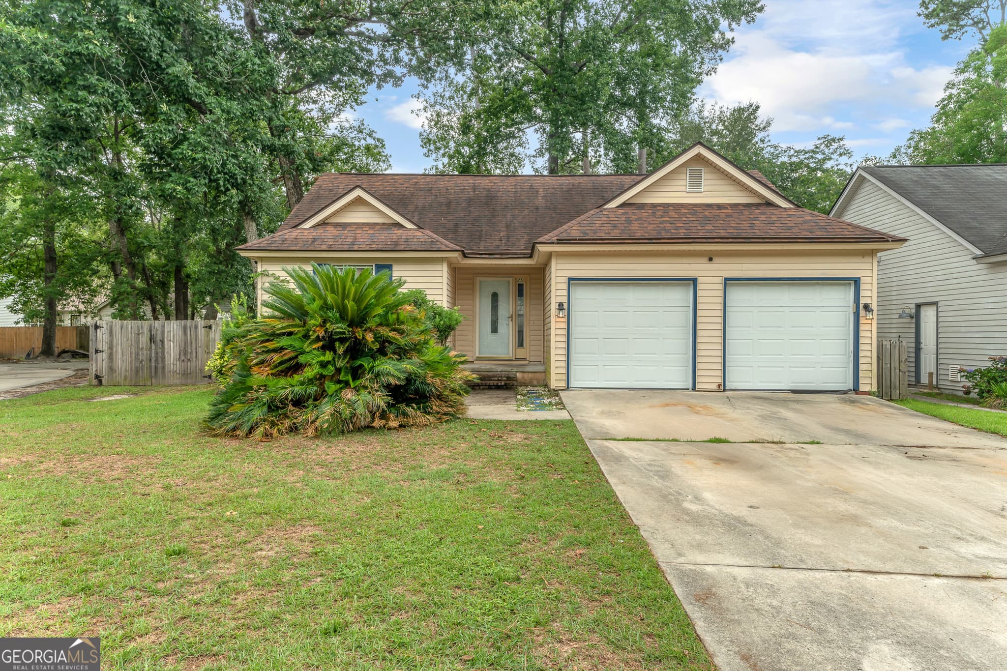 3 bedroom, 2 bathroom, 1,240 sq ft single family residence under contract at 250 Sugar Mill Drive, Savannah, GA 31419