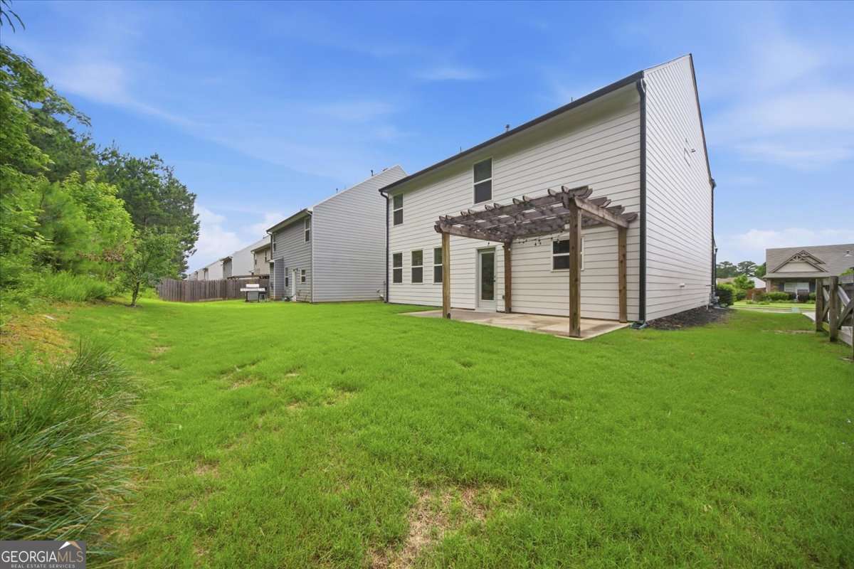 4 bedroom, 2.5 bathroom, 2,375 sq ft single family residence for sale at 264 Laurelcrest Lane, Dallas, GA 30132 — photo 7