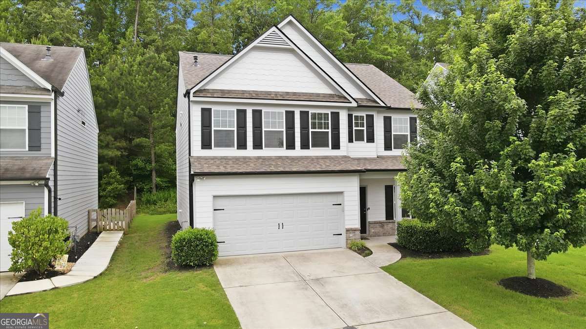4 bedroom, 2.5 bathroom, 2,375 sq ft single family residence for sale at 264 Laurelcrest Lane, Dallas, GA 30132