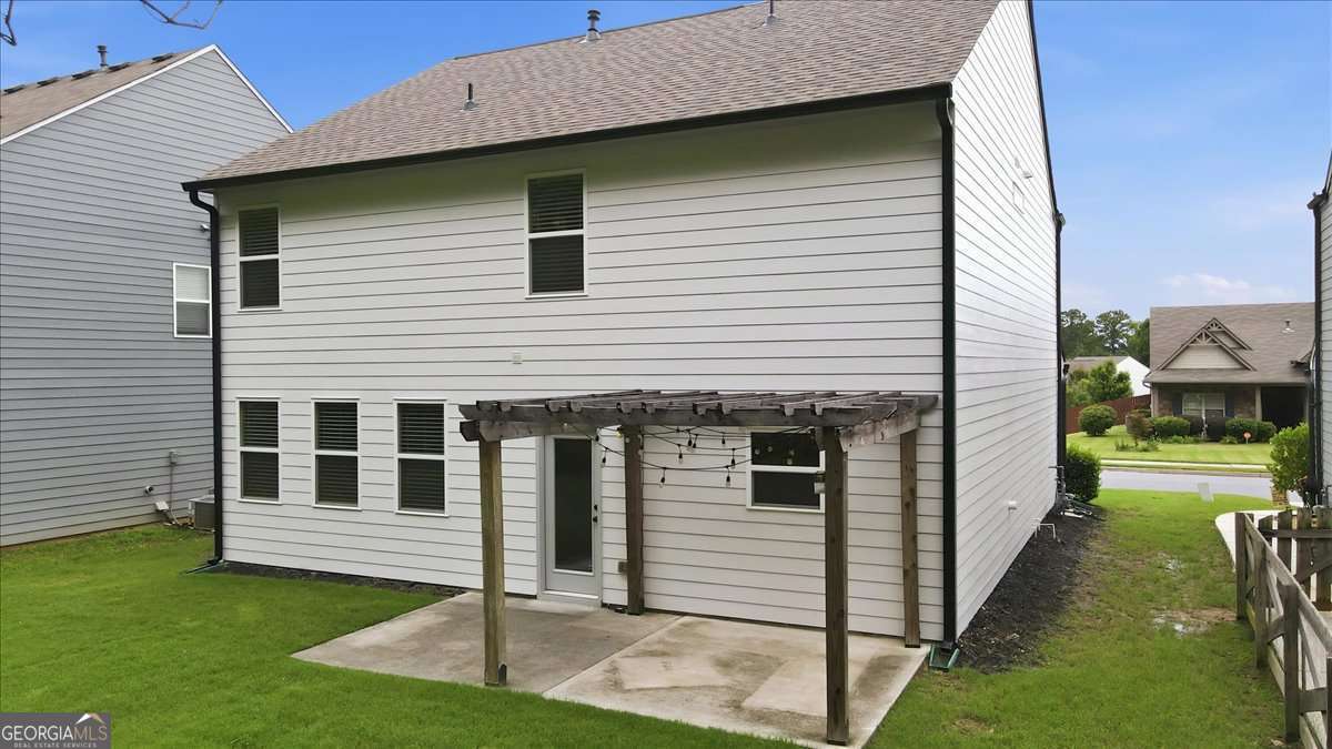 4 bedroom, 2.5 bathroom, 2,375 sq ft single family residence for sale at 264 Laurelcrest Lane, Dallas, GA 30132 — photo 8