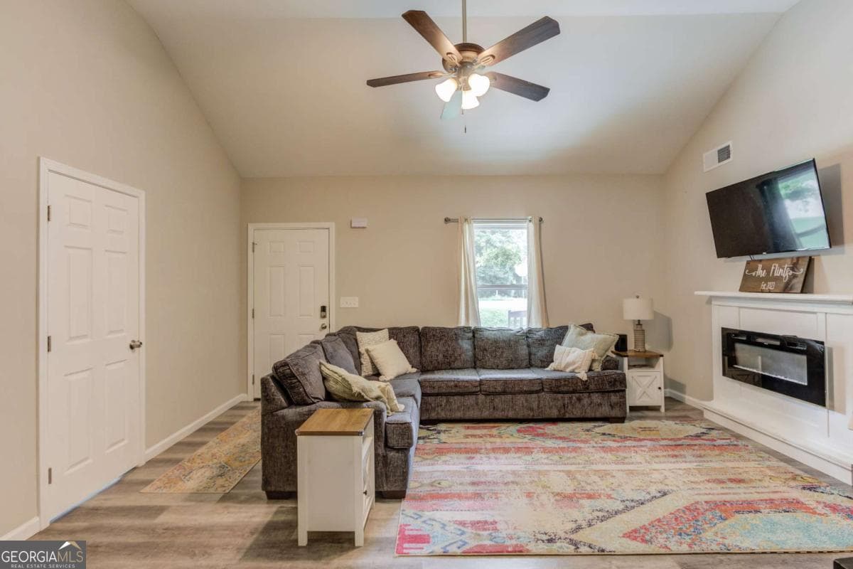 3 bedroom, 2 bathroom, 1,411 sq ft single family residence for sale at 418 Starrs Bridge Road, Canon, GA 30520 — photo 9