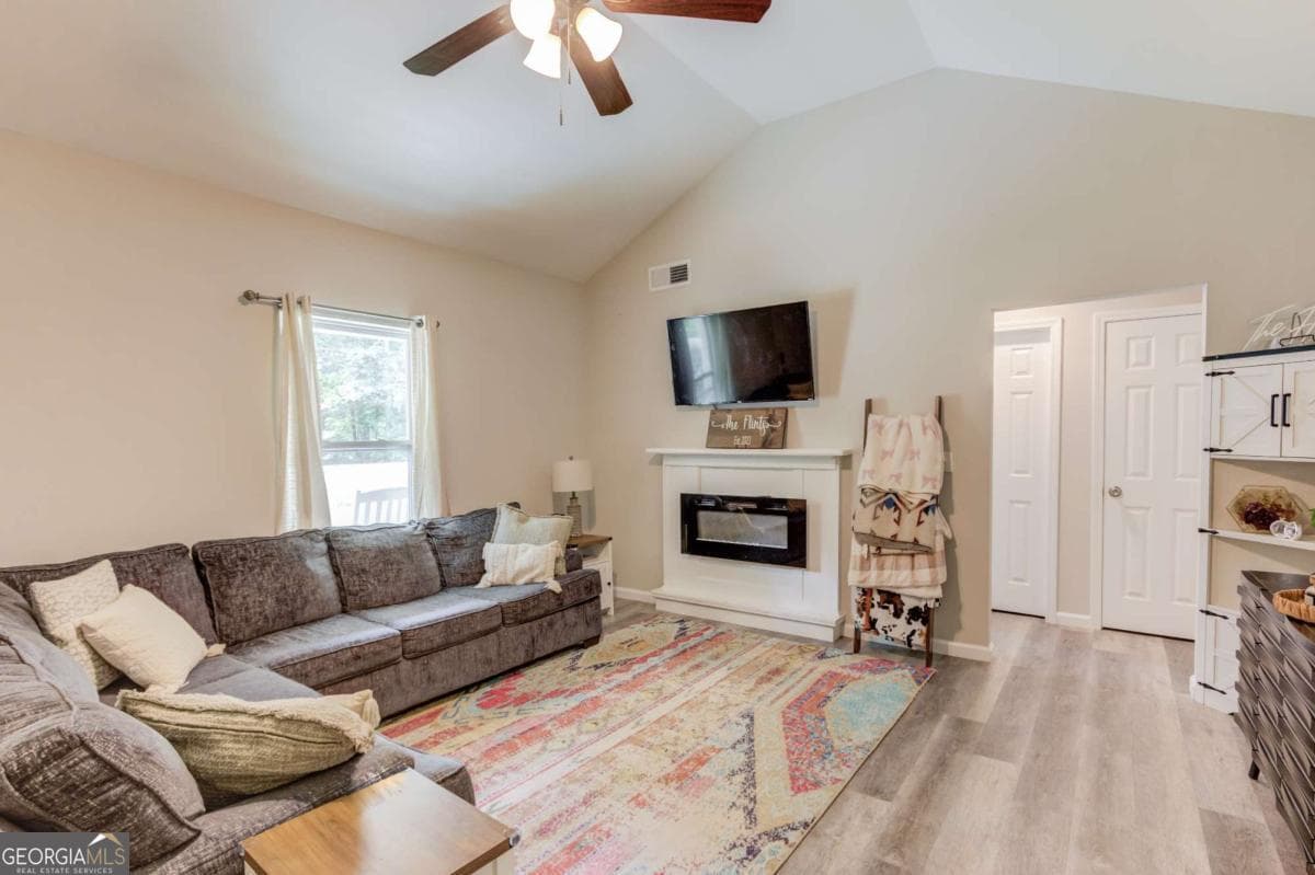 3 bedroom, 2 bathroom, 1,411 sq ft single family residence for sale at 418 Starrs Bridge Road, Canon, GA 30520 — photo 8