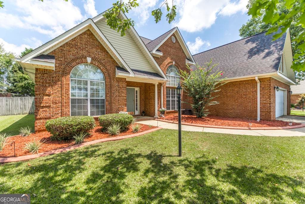 4 bedroom, 2 bathroom, 2,394 sq ft single family residence for sale at 112 Finch Drive, Kathleen, GA 31047 — photo 3
