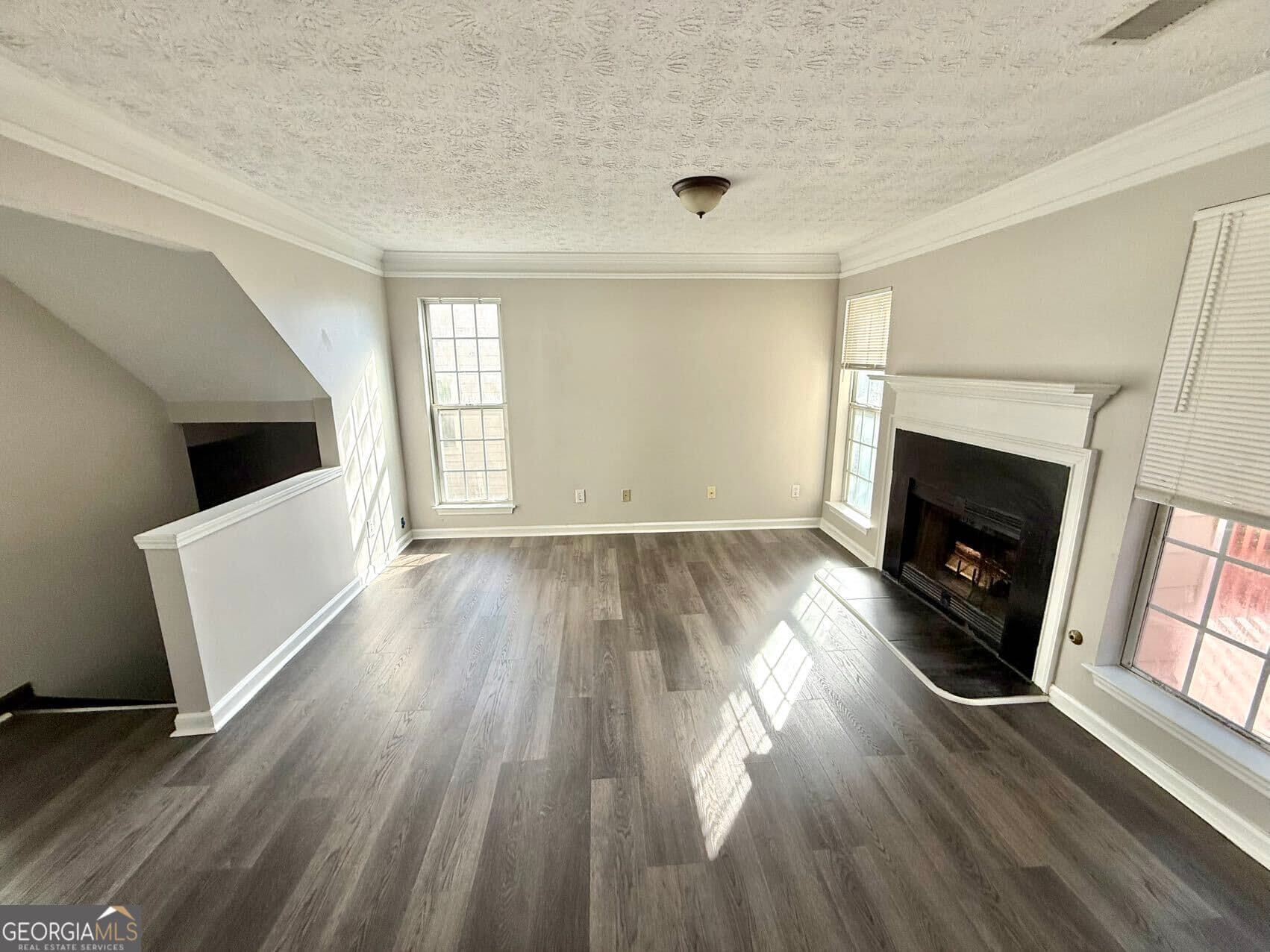 3 bedroom, 2.5 bathroom, 1,596 sq ft townhouse for rent at 1713 Barrington Overlook, Marietta, GA 30066 for $1,995 a month — photo 4