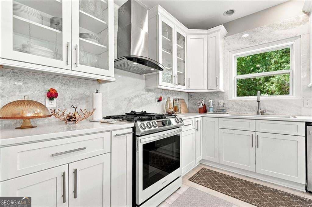 5 bedroom, 5 bathroom, 4,352 sq ft single family residence for sale at 6190 Vista Crossing Way, Cumming, GA 30028 — photo 6