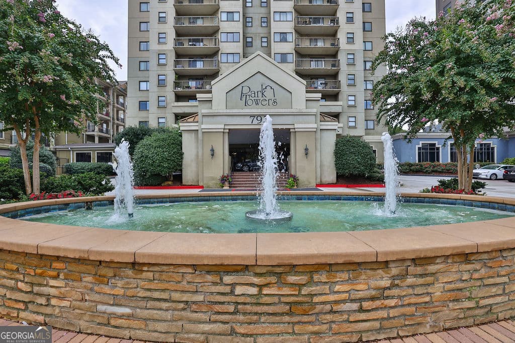 1 bedroom, 1 bathroom, 703 sq ft condominium for sale at 795 Hammond Drive 1005, Sandy Springs, GA 30328 — photo 10