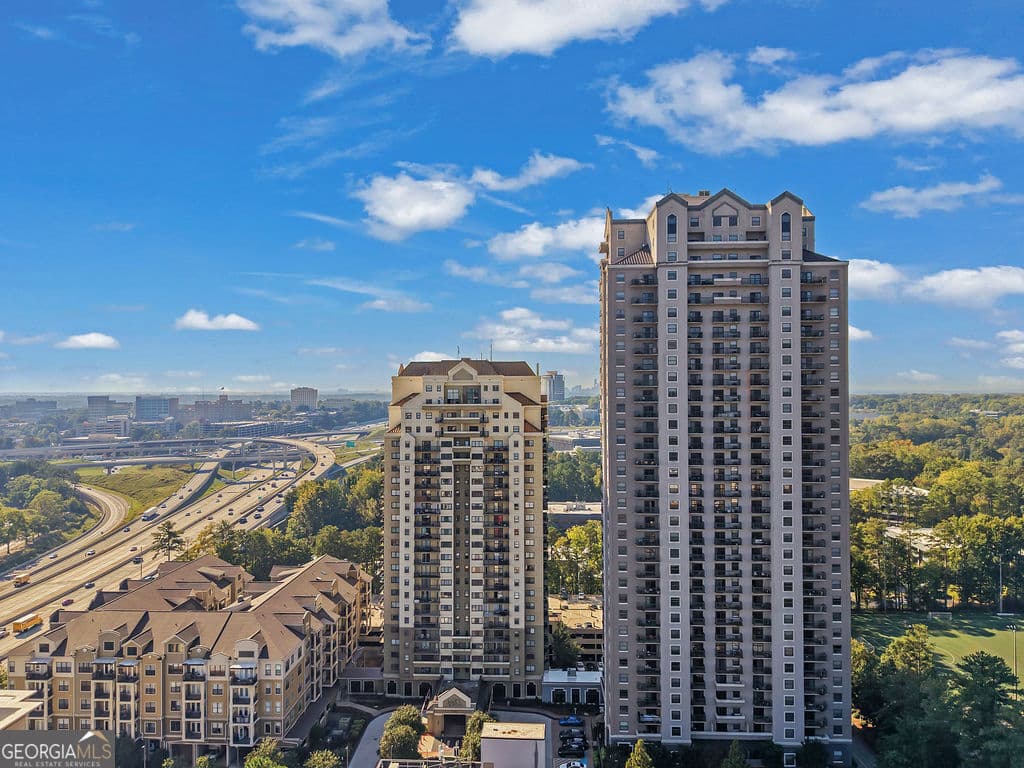 1 bedroom, 1 bathroom, 703 sq ft condominium for sale at 795 Hammond Drive 1005, Sandy Springs, GA 30328 — photo 8