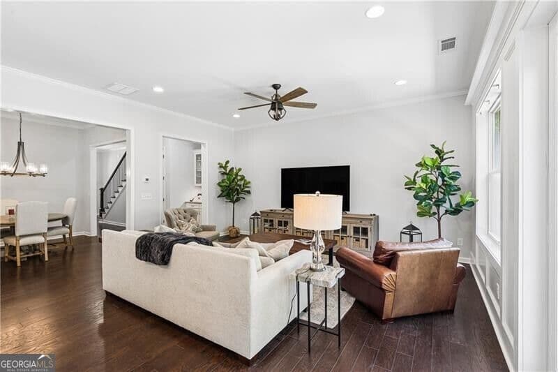3 bedroom, 2.5 bathroom, 2,639 sq ft townhouse for sale at 3176 Havencroft Drive, Roswell, GA 30075 — photo 7
