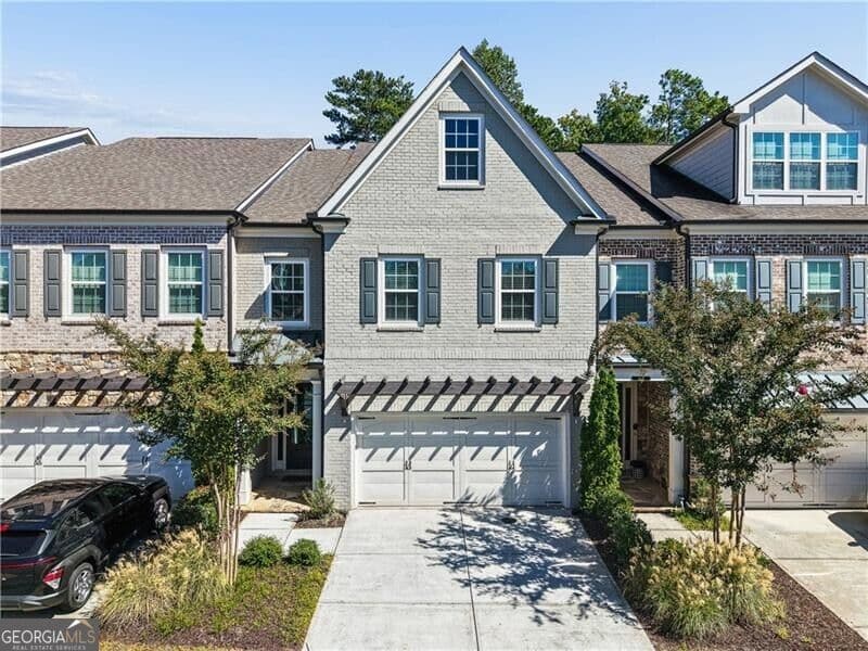 3 bedroom, 2.5 bathroom, 2,639 sq ft townhouse for sale at 3176 Havencroft Drive, Roswell, GA 30075 — photo 4