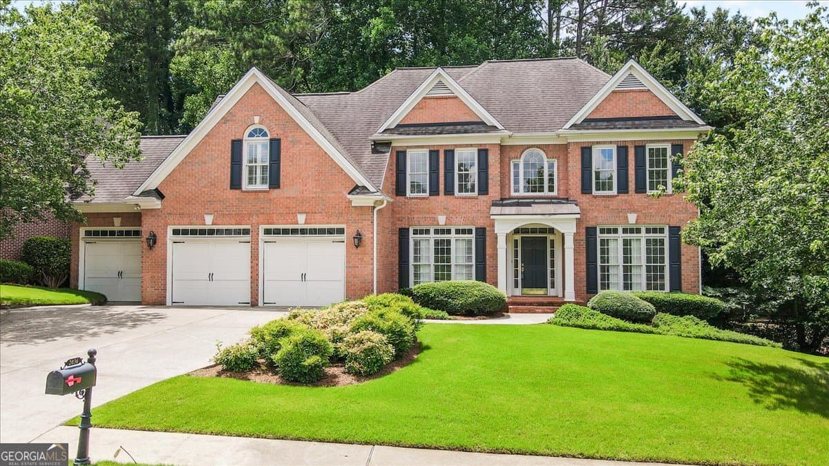 5 bedroom, 5.5 bathroom, 4,536 sq ft single family residence sold at 2036 Kinsmon Drive, Marietta, GA 30062