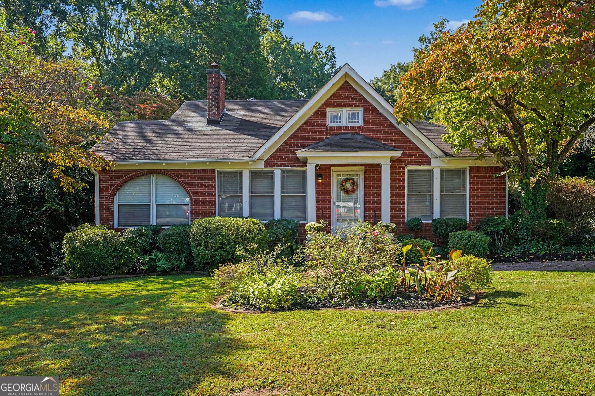 4 bedroom, 2 bathroom, 2,115 sq ft single family residence for sale at 139 North Avenue, Jonesboro, GA 30236 — photo 1 of 48