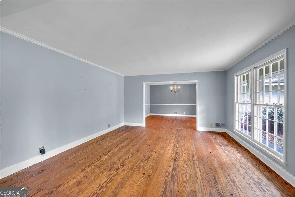 5 bedroom, 3.5 bathroom, 3,274 sq ft single family residence for sale at 201 Eckles Road, Americus, GA 31719 — photo 3