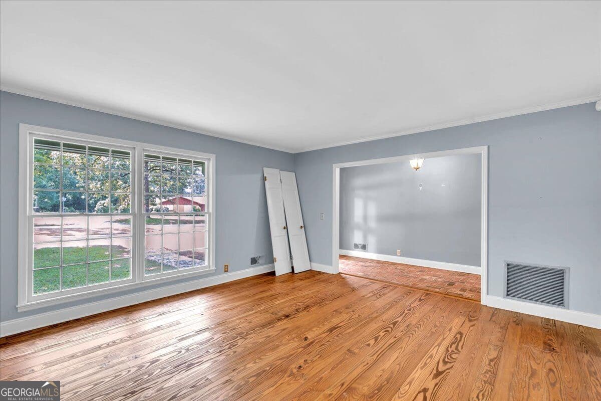 5 bedroom, 3.5 bathroom, 3,274 sq ft single family residence for sale at 201 Eckles Road, Americus, GA 31719 — photo 5