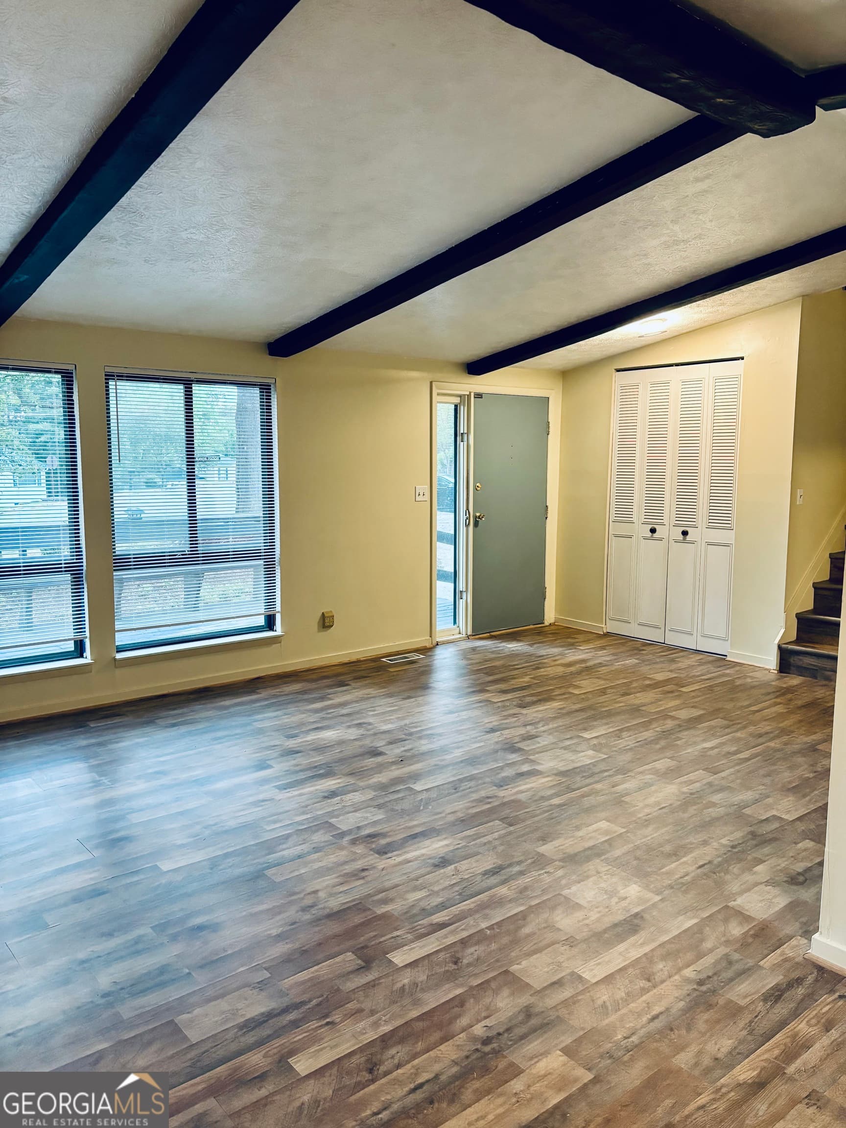 3 bedroom, 2 bathroom, 1,748 sq ft single family residence for sale at 121 Kings Ridge Drive, Peachtree City, GA 30269 — photo 7