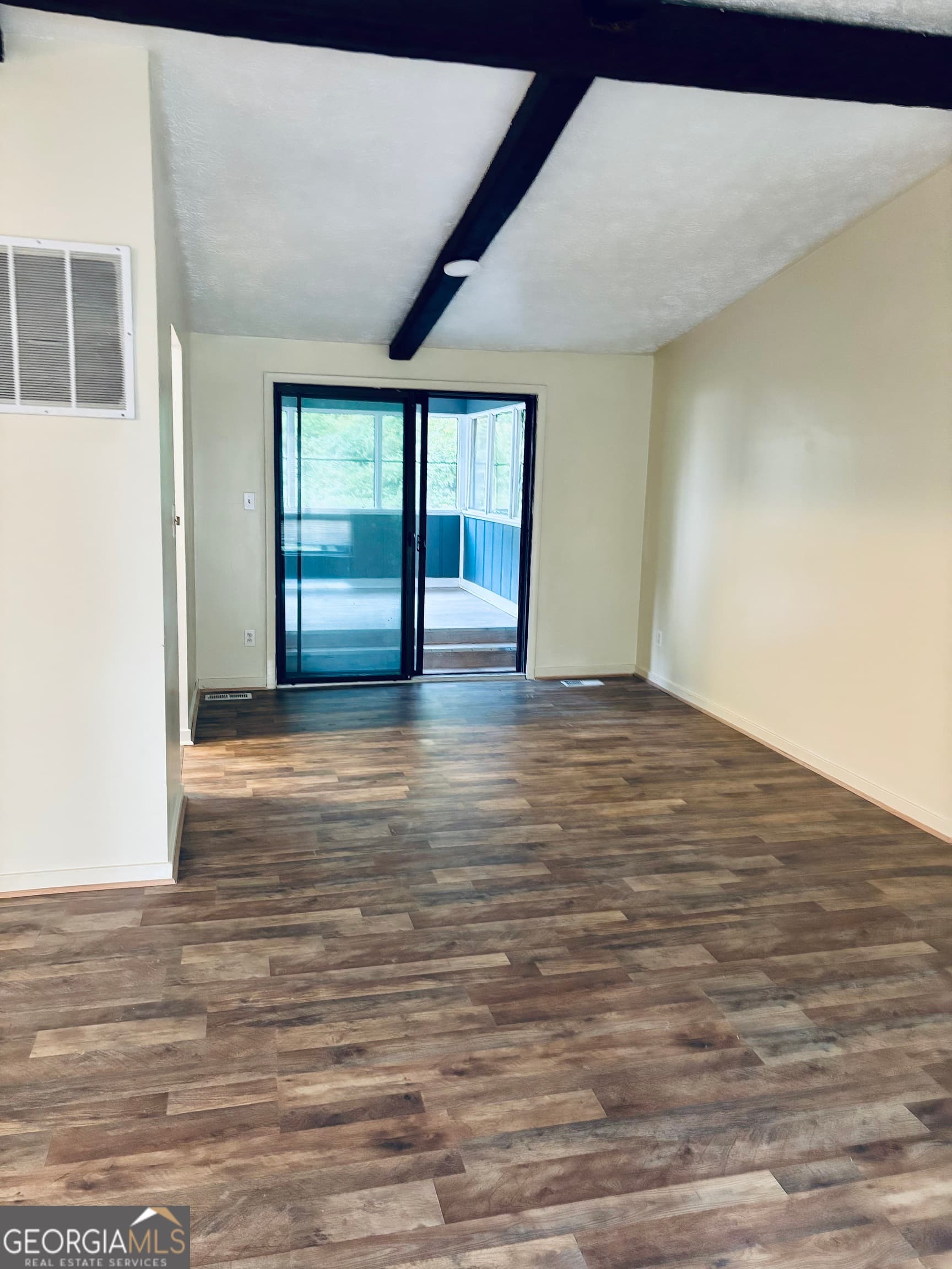 3 bedroom, 2 bathroom, 1,748 sq ft single family residence for sale at 121 Kings Ridge Drive, Peachtree City, GA 30269 — photo 8