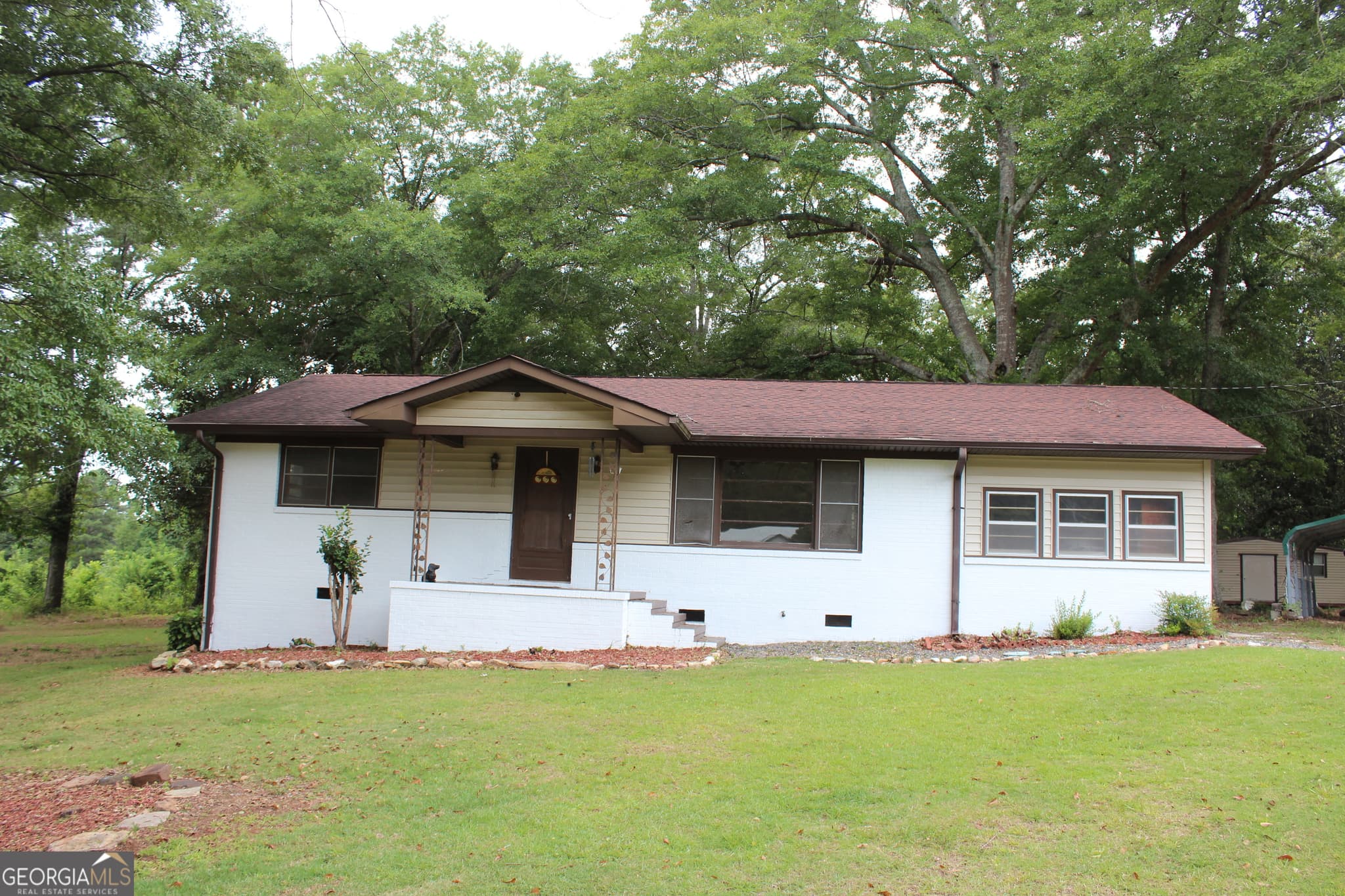3 bedroom, 2 bathroom, 1,400 sq ft single family residence for sale at 154 Poplar Circle, Lagrange, GA 30241