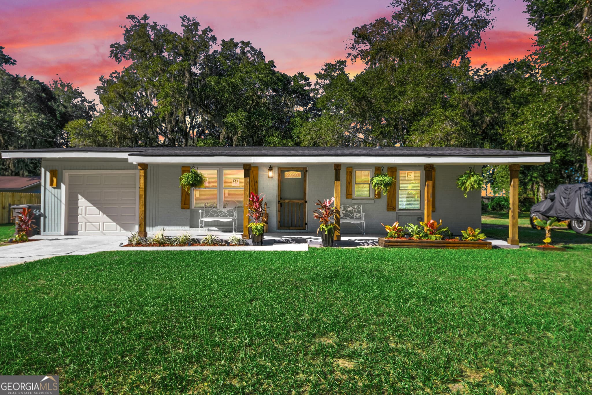 3 bedroom, 1 bathroom, 948 sq ft single family residence for sale at 135 Borrell Boulevard, Saint Marys, GA 31558