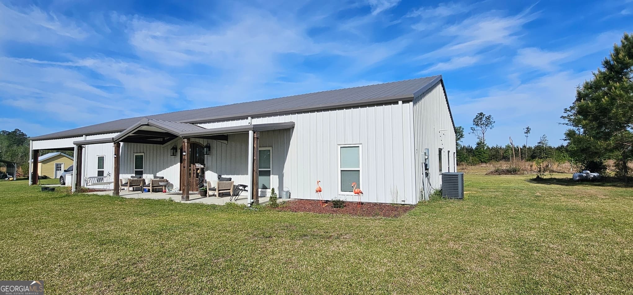 4 bedroom, 3 bathroom, 3,496 sq ft farm for sale at 13637 HWY 23, Glennville, GA 30427 — photo 2