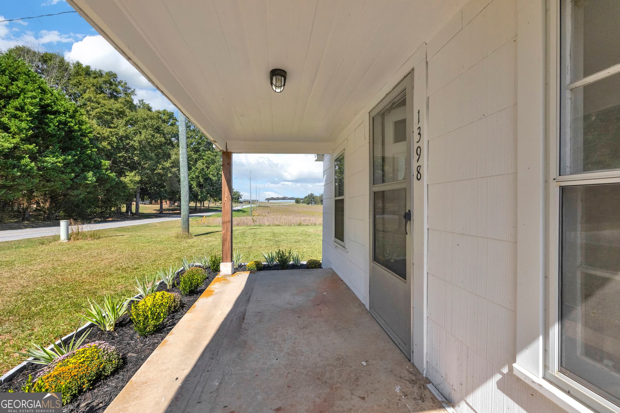 2 bedroom, 1 bathroom, 848 sq ft single family residence for sale at 1398 Mt Hebron Road, Hartwell, GA 30643 — photo 4