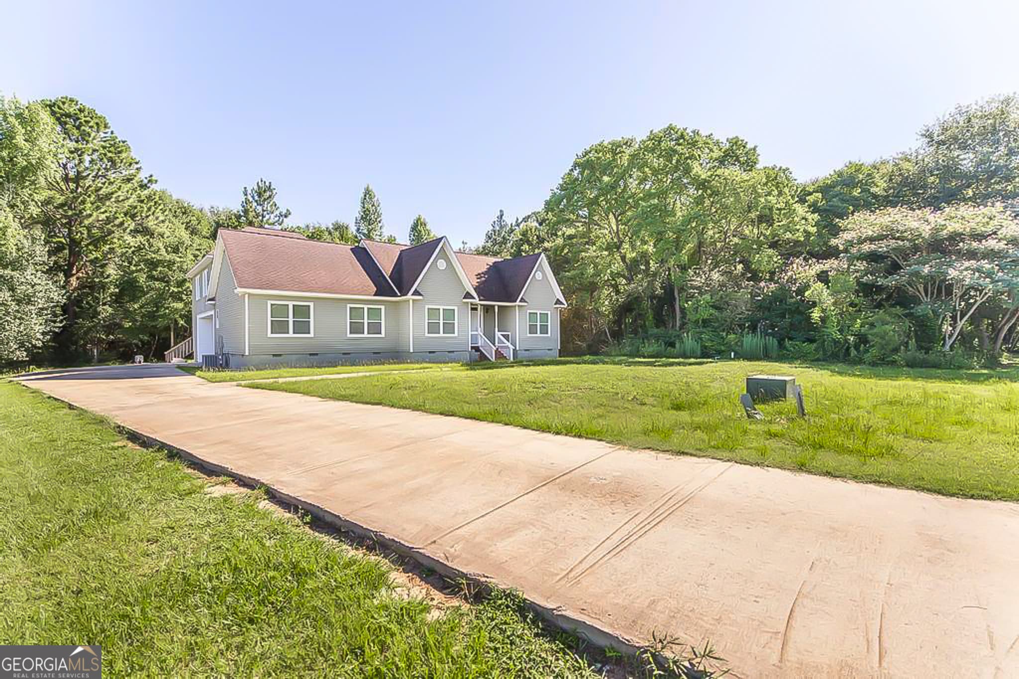 4 bedroom, 4 bathroom, 3,044 sq ft single family residence for sale at 217 Cedar Lake Circle, Cordele, GA 31015 — photo 3