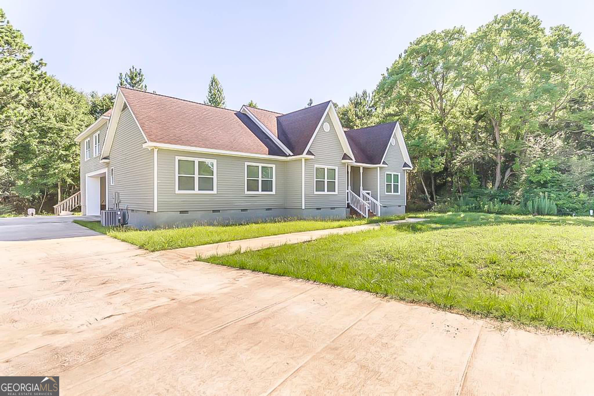 4 bedroom, 4 bathroom, 3,044 sq ft single family residence for sale at 217 Cedar Lake Circle, Cordele, GA 31015 — photo 5
