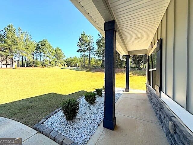 5 bedroom, 3 bathroom, 2,863 sq ft single family residence for sale at 93 Mulberry Crossing Drive, Cataula, GA 31804 — photo 2