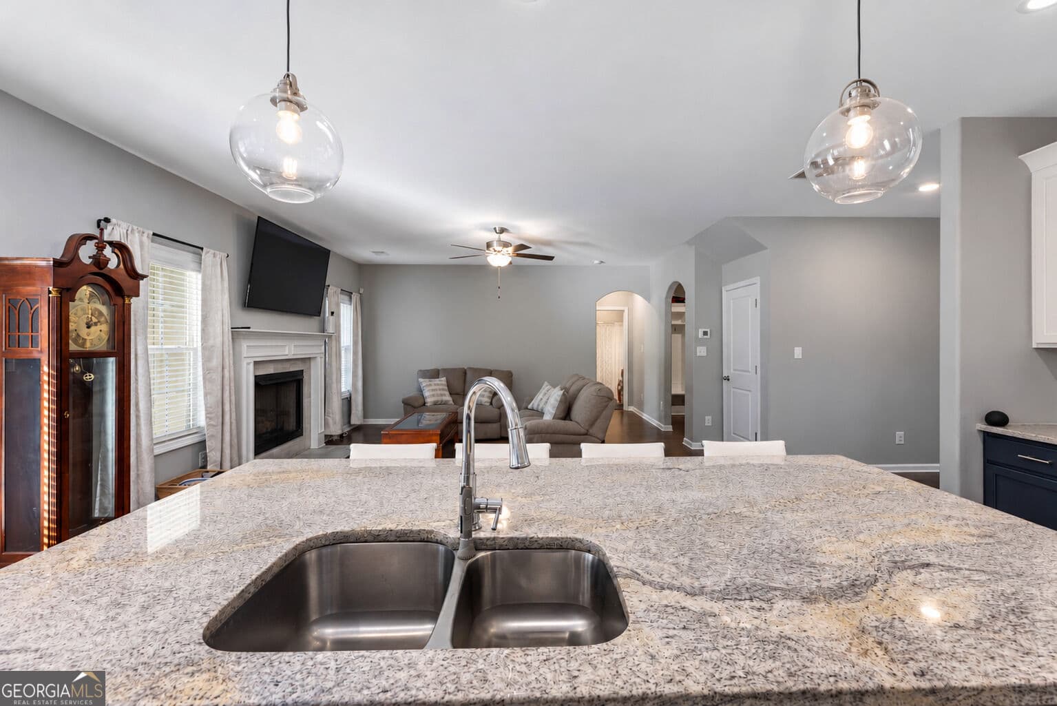 5 bedroom, 3 bathroom, 2,863 sq ft single family residence for sale at 93 Mulberry Crossing Drive, Cataula, GA 31804 — photo 7