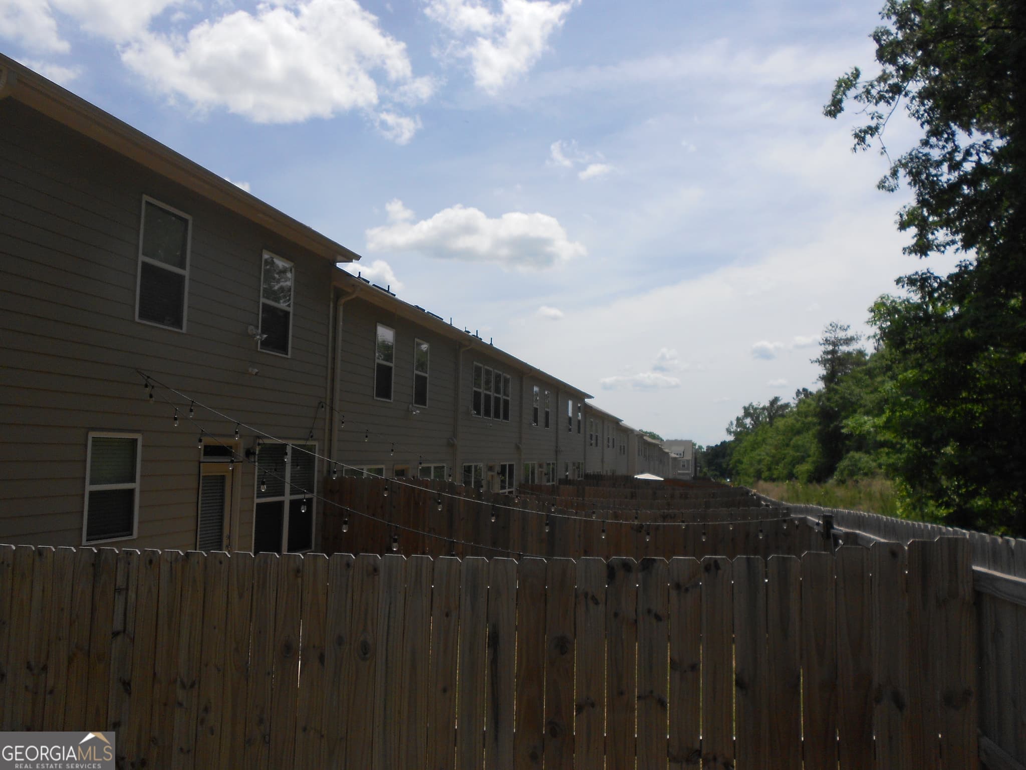 3 bedroom, 2.5 bathroom, 3,584 sq ft townhouse for sale at 2140 ARNAGE Drive, Lithonia, GA 30058 — photo 7