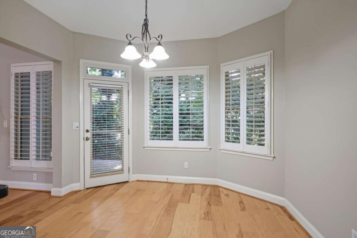 3 bedroom, 2 bathroom, 2,120 sq ft single family residence for sale at 105 Peregrine Way, Kennesaw, GA 30144 — photo 10
