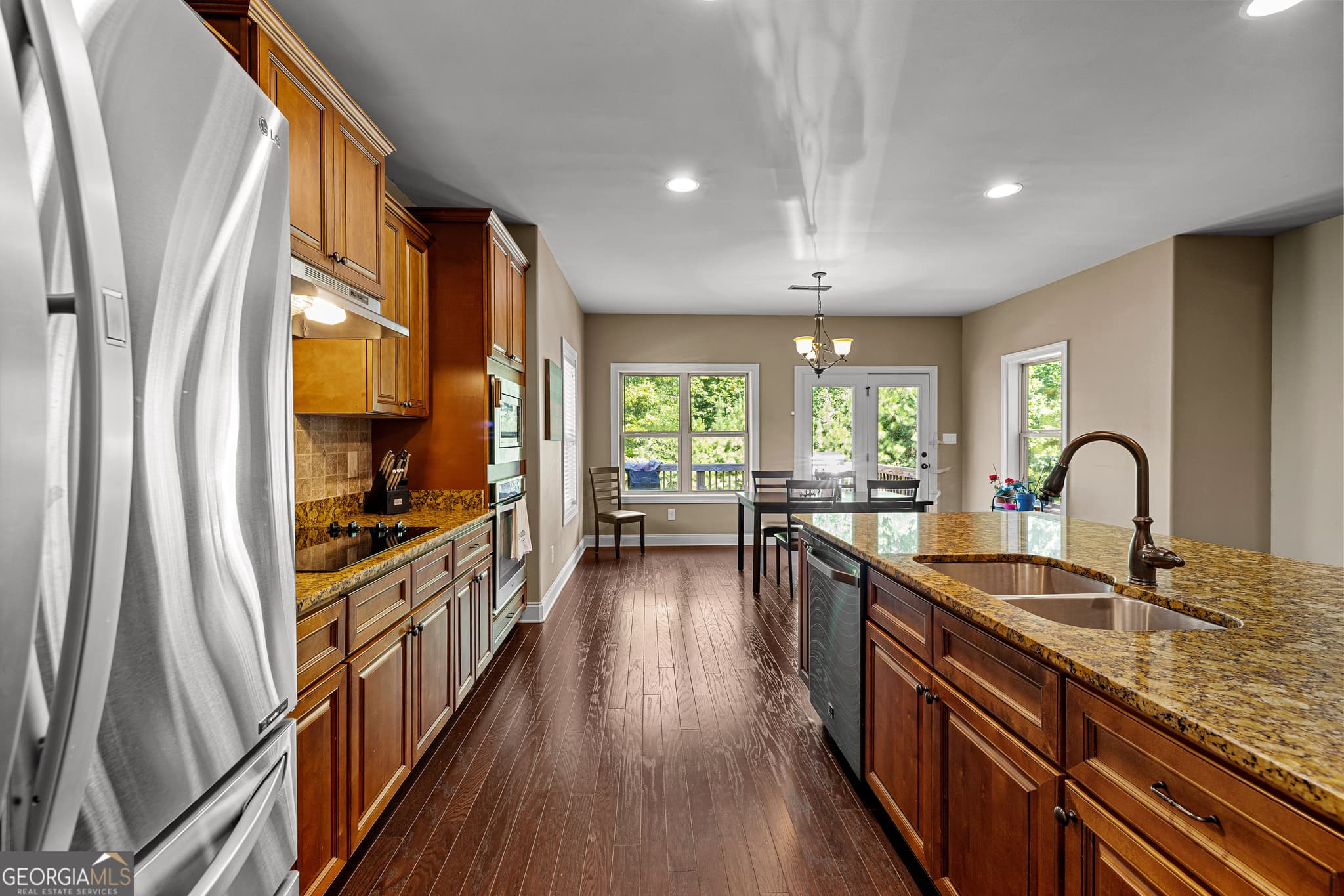 5 bedroom, 5 bathroom, 5,348 sq ft single family residence for sale at 211 Fox Hall Crossing, Senoia, GA 30276 — photo 9