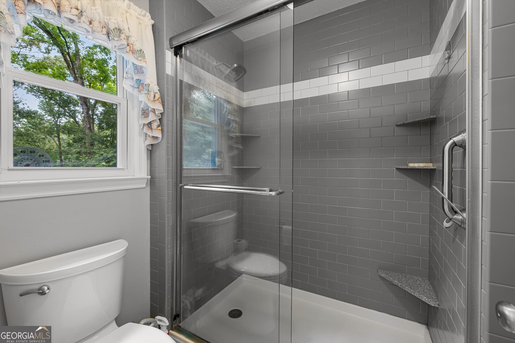 4 bedroom, 3 bathroom, 3,686 sq ft single family residence for sale at 214 Highland Trail, Lagrange, GA 30240 — photo 9