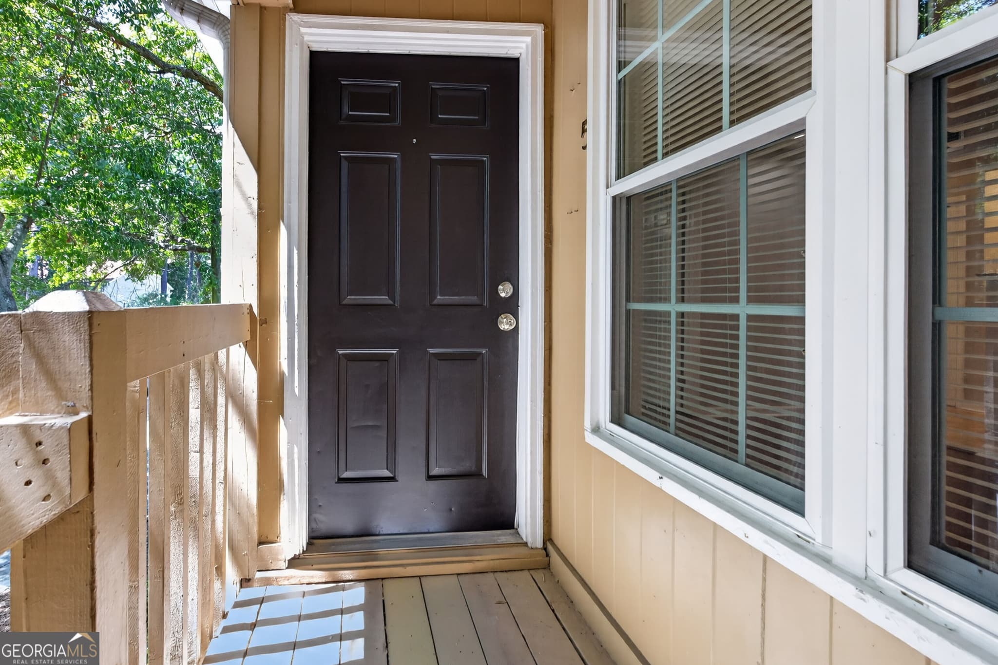 2 bedroom, 2 bathroom, 900 sq ft condominium for sale at 401 N CROMWELL Road 5G, Savannah, GA 31410 — photo 7