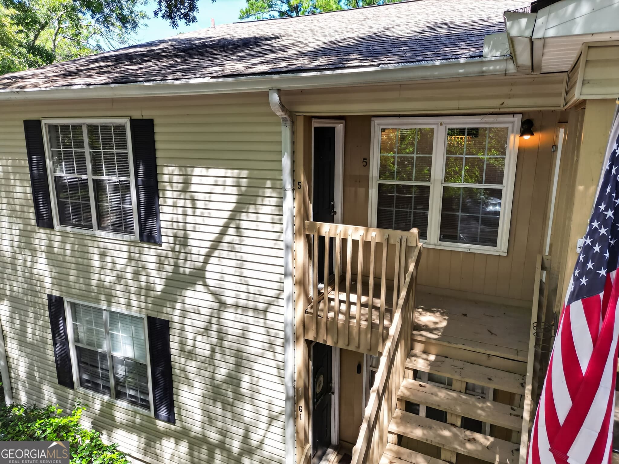 2 bedroom, 2 bathroom, 900 sq ft condominium for sale at 401 N CROMWELL Road 5G, Savannah, GA 31410 — photo 5