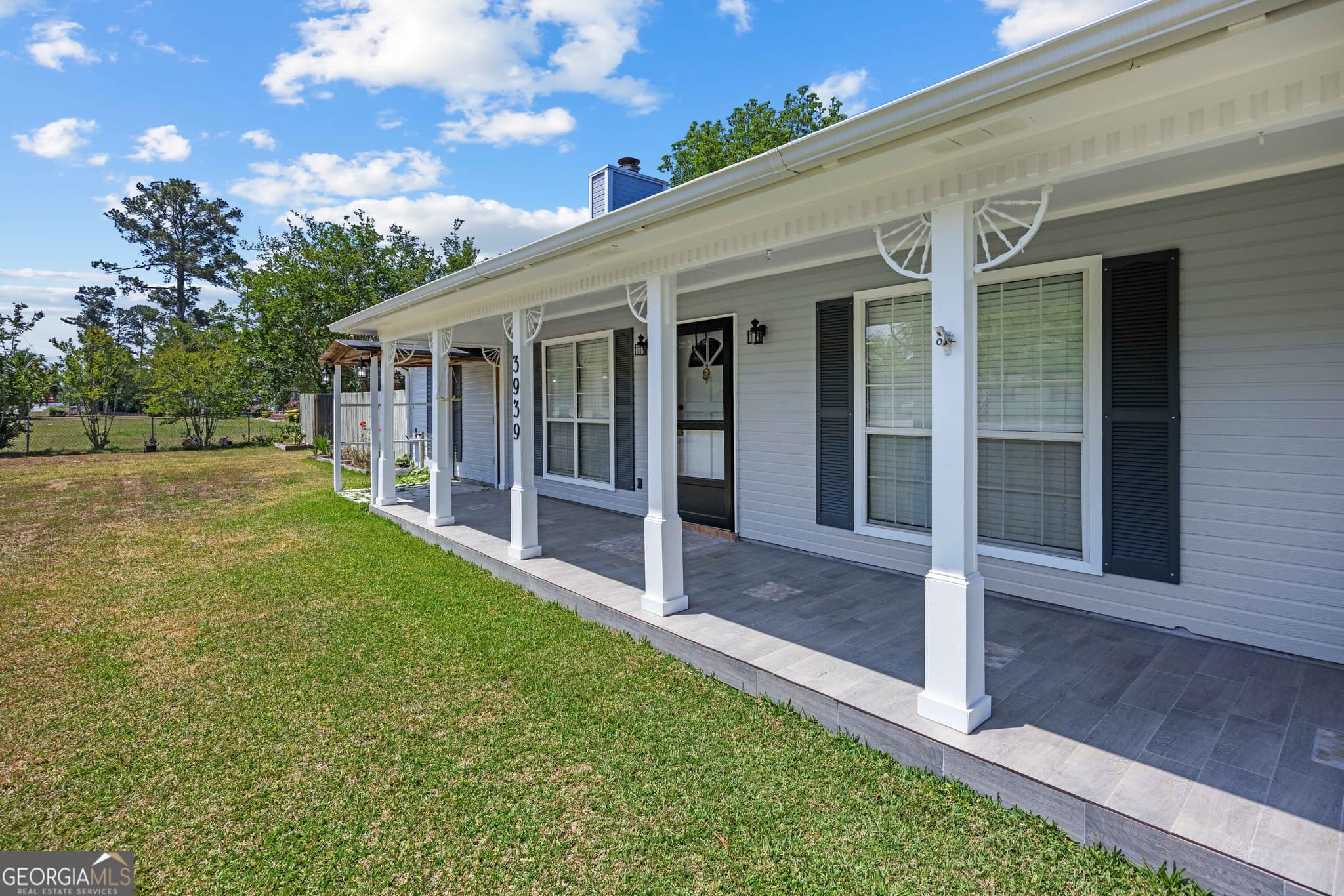 3 bedroom, 2 bathroom, 1,972 sq ft single family residence for sale at 3939 Cat Creek Road, Valdosta, GA 31605 — photo 6