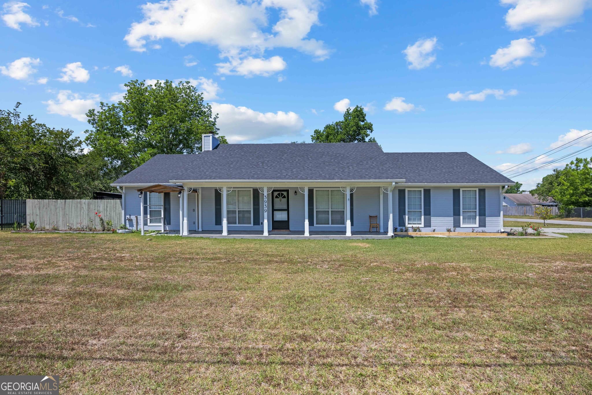 3 bedroom, 2 bathroom, 1,972 sq ft single family residence for sale at 3939 Cat Creek Road, Valdosta, GA 31605 — photo 1 of 60