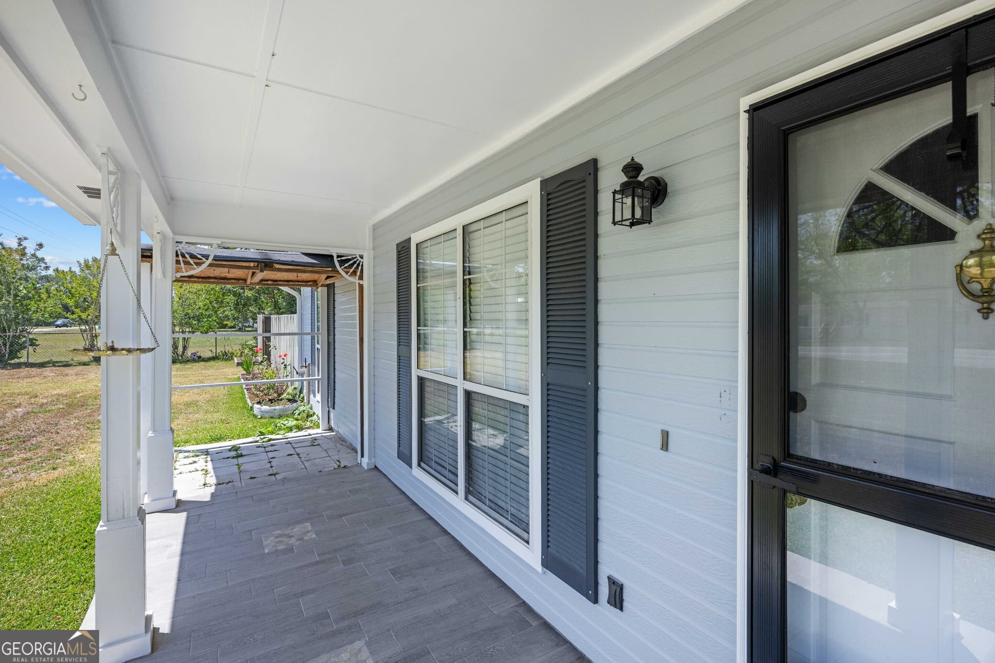 3 bedroom, 2 bathroom, 1,972 sq ft single family residence for sale at 3939 Cat Creek Road, Valdosta, GA 31605 — photo 5