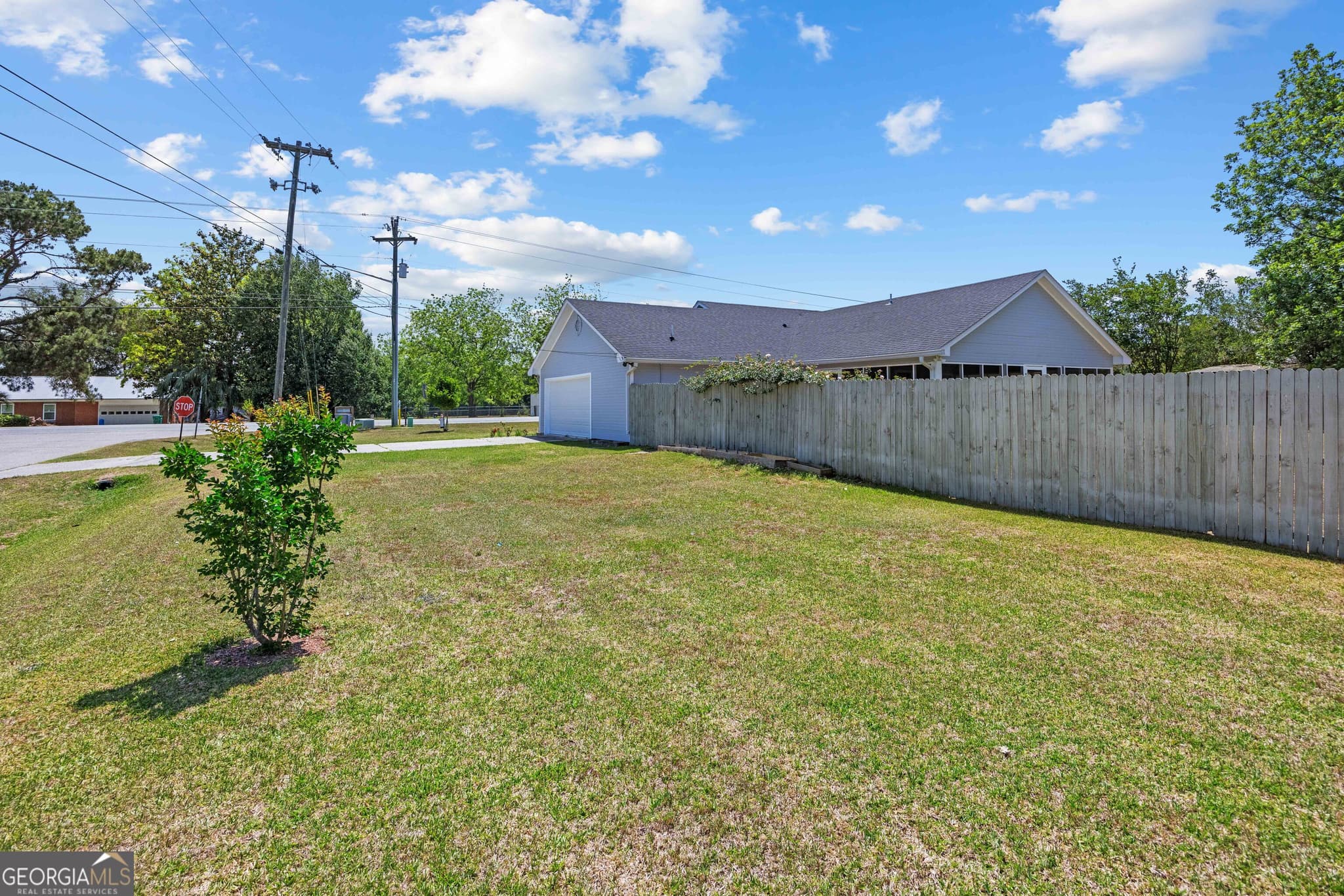 3 bedroom, 2 bathroom, 1,972 sq ft single family residence for sale at 3939 Cat Creek Road, Valdosta, GA 31605 — photo 9