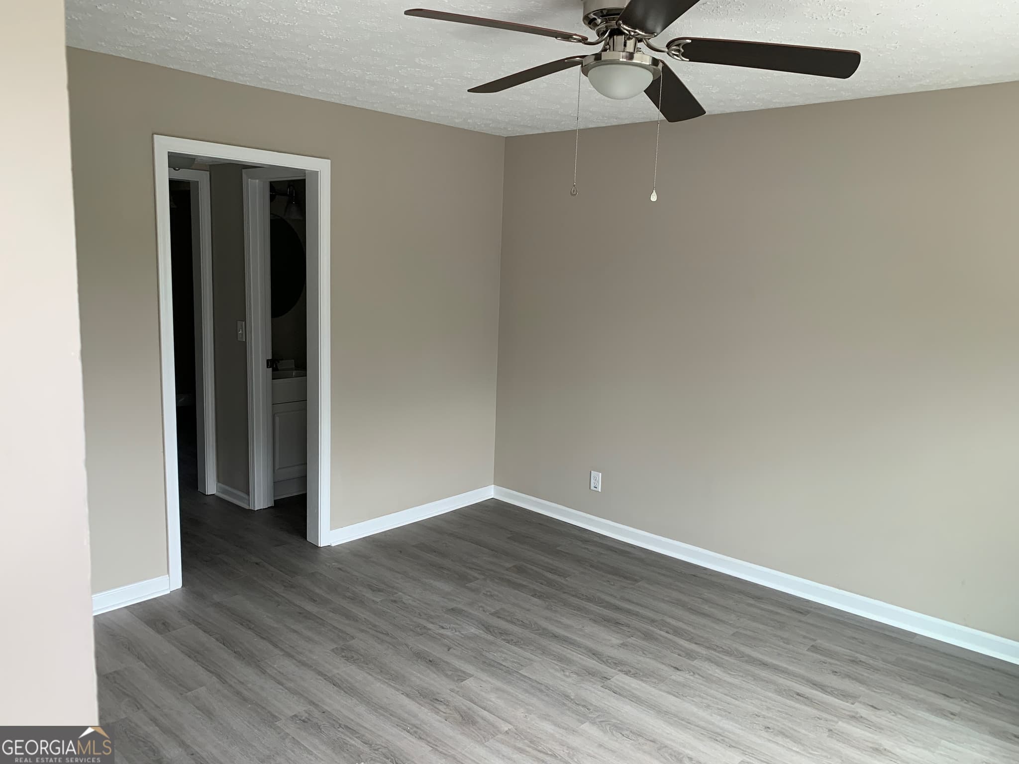 2 bedroom, 1.5 bathroom, 896 sq ft townhouse for rent at 72 East Whitman Street 78, Toccoa, GA 30577 for $1,250 a month — photo 2