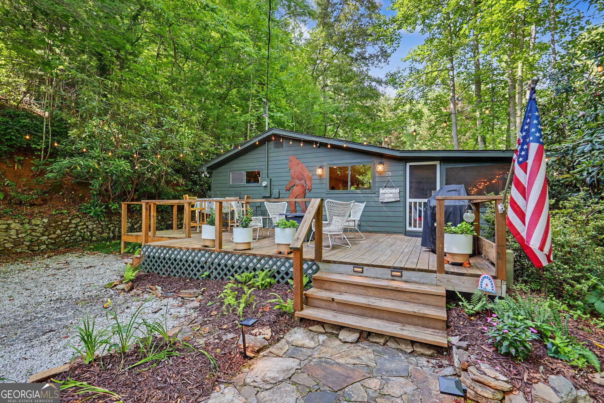 3 bedroom, 2 bathroom, 1,152 sq ft cabin,single family residence for sale at 276 Fulton Road, Tiger, GA 30576 — photo 4
