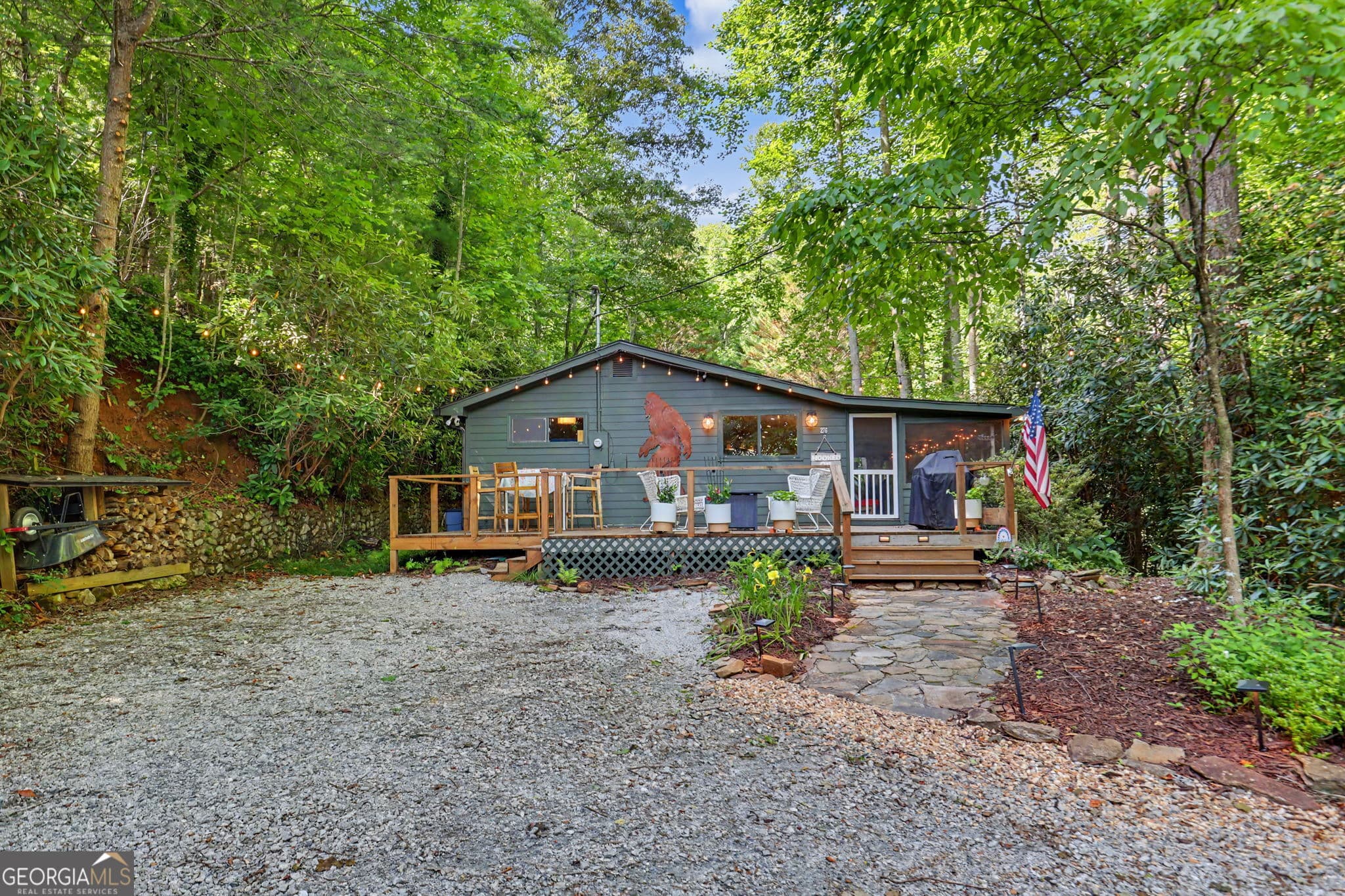 3 bedroom, 2 bathroom, 1,152 sq ft cabin,single family residence for sale at 276 Fulton Road, Tiger, GA 30576 — photo 8