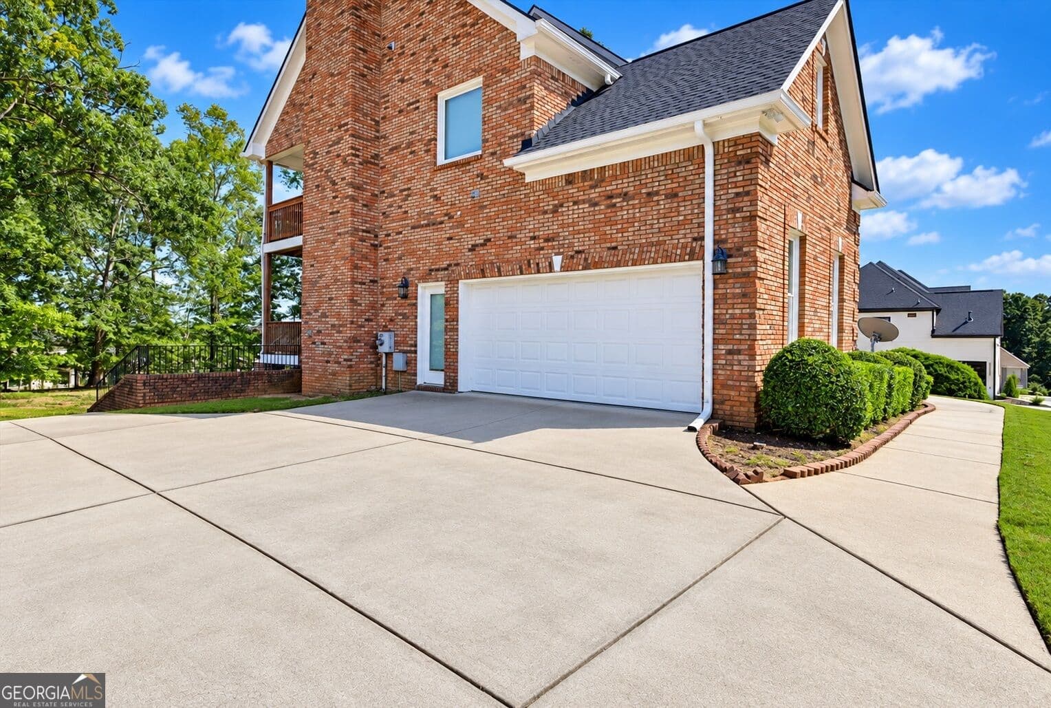 4 bedroom, 3 bathroom, 3,020 sq ft single family residence for sale at 144 Chapel Ridge Drive, Ellenwood, GA 30294 — photo 5