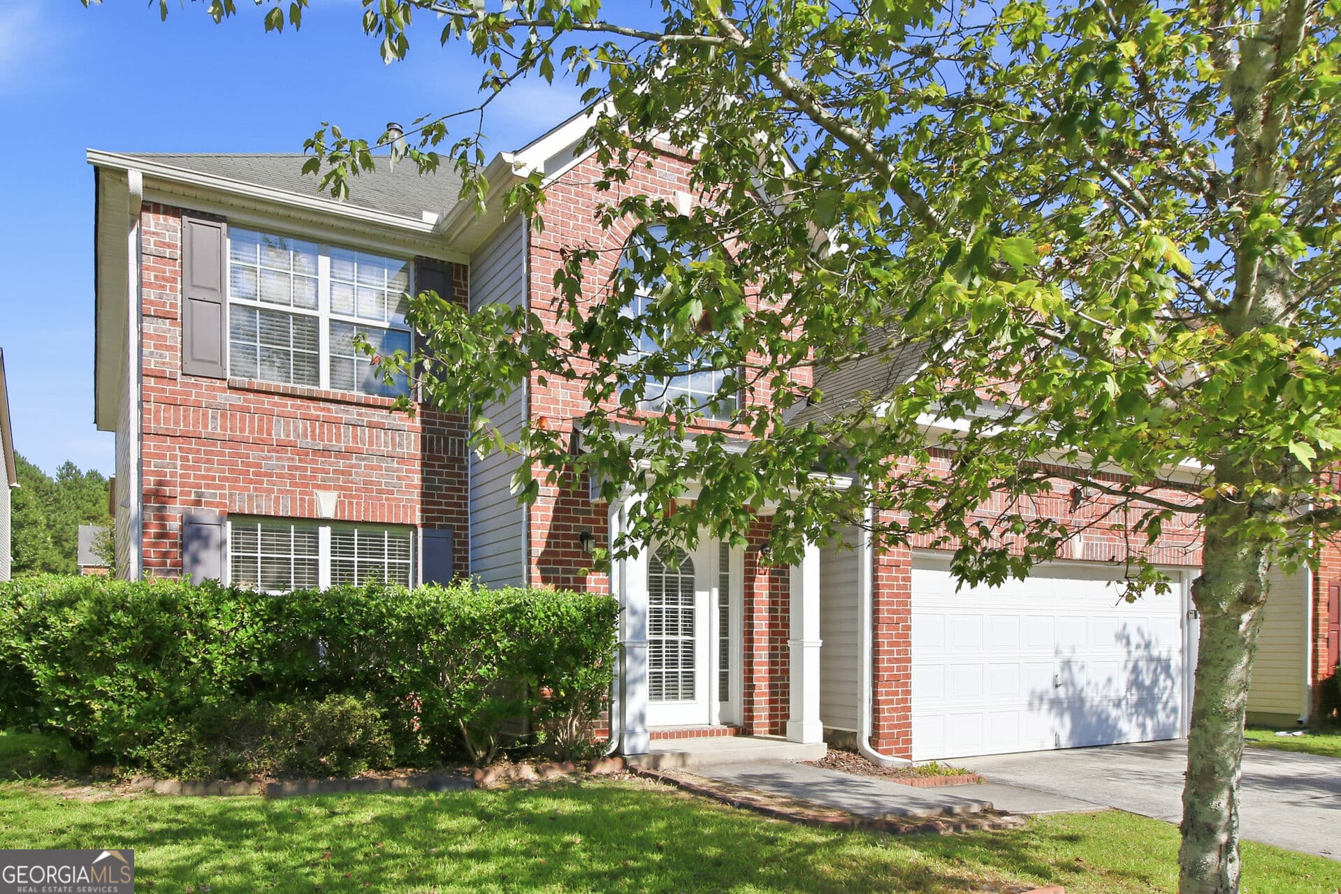4 bedroom, 2.5 bathroom, 3,190 sq ft single family residence for sale at 7650 Bowhead Court, Fairburn, GA 30213 — photo 2