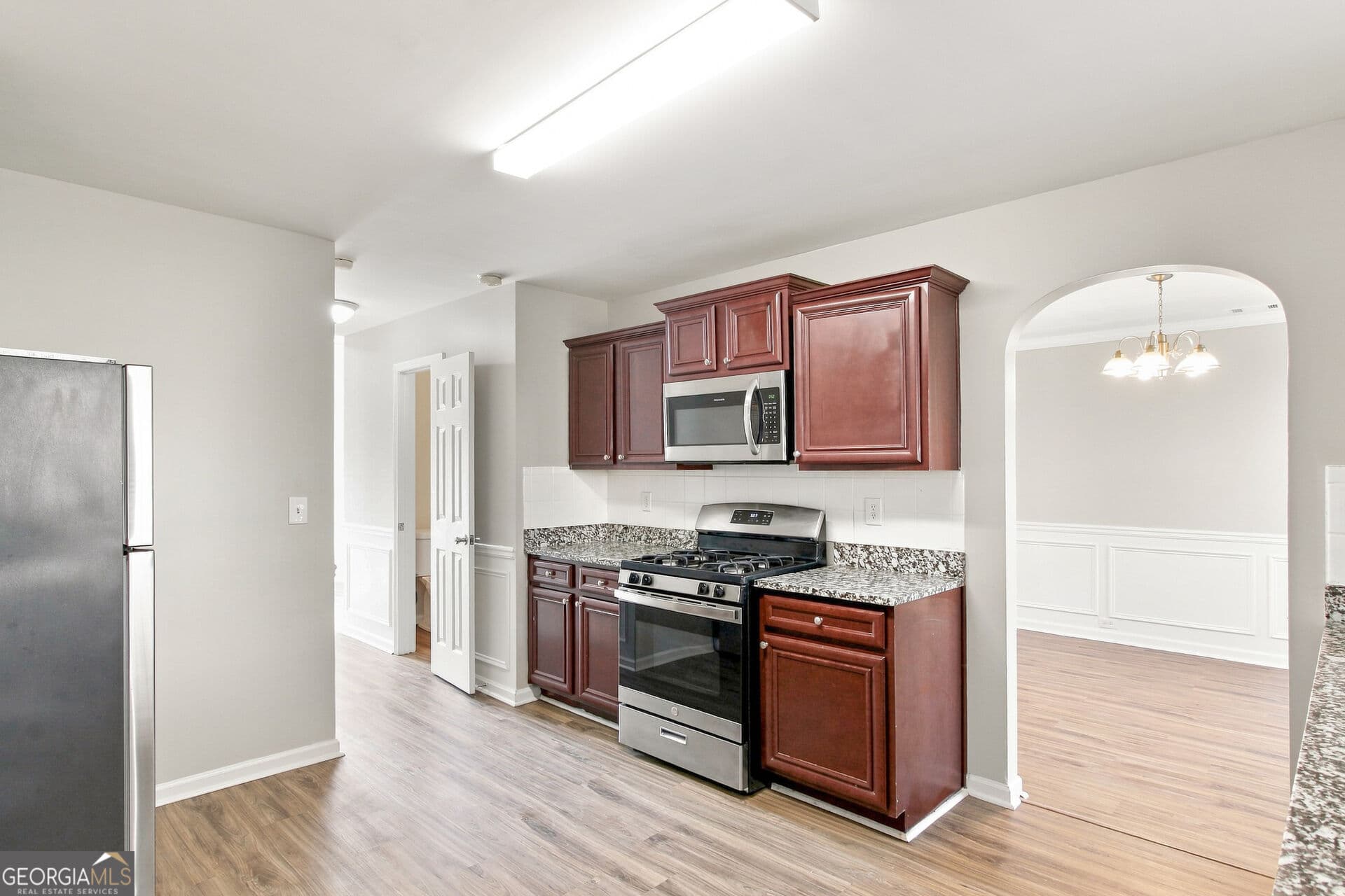4 bedroom, 2.5 bathroom, 3,190 sq ft single family residence for sale at 7650 Bowhead Court, Fairburn, GA 30213 — photo 5