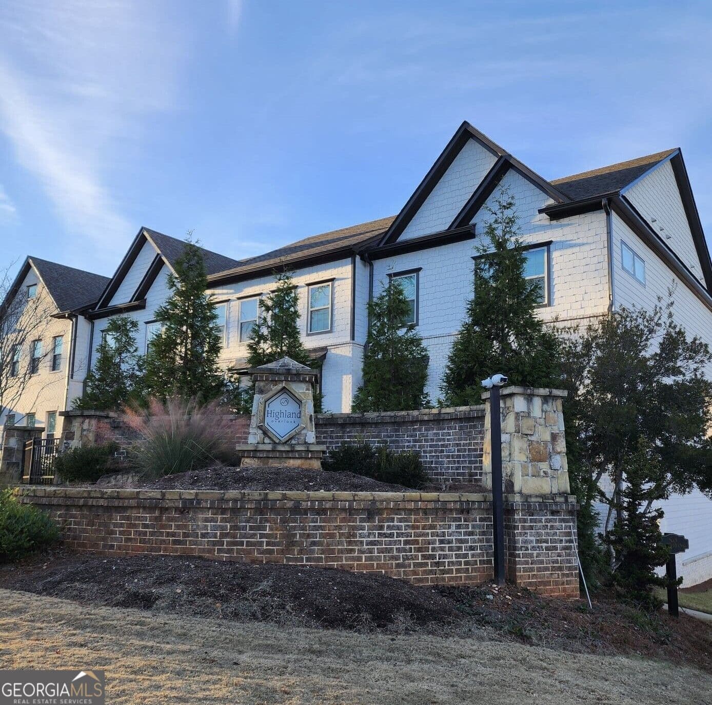 3 bedroom, 2.5 bathroom, 1,952 sq ft townhouse for rent at 1520 Slopeside Loop, Smyrna, GA 30082 for $3,600 a month — photo 1 of 1
